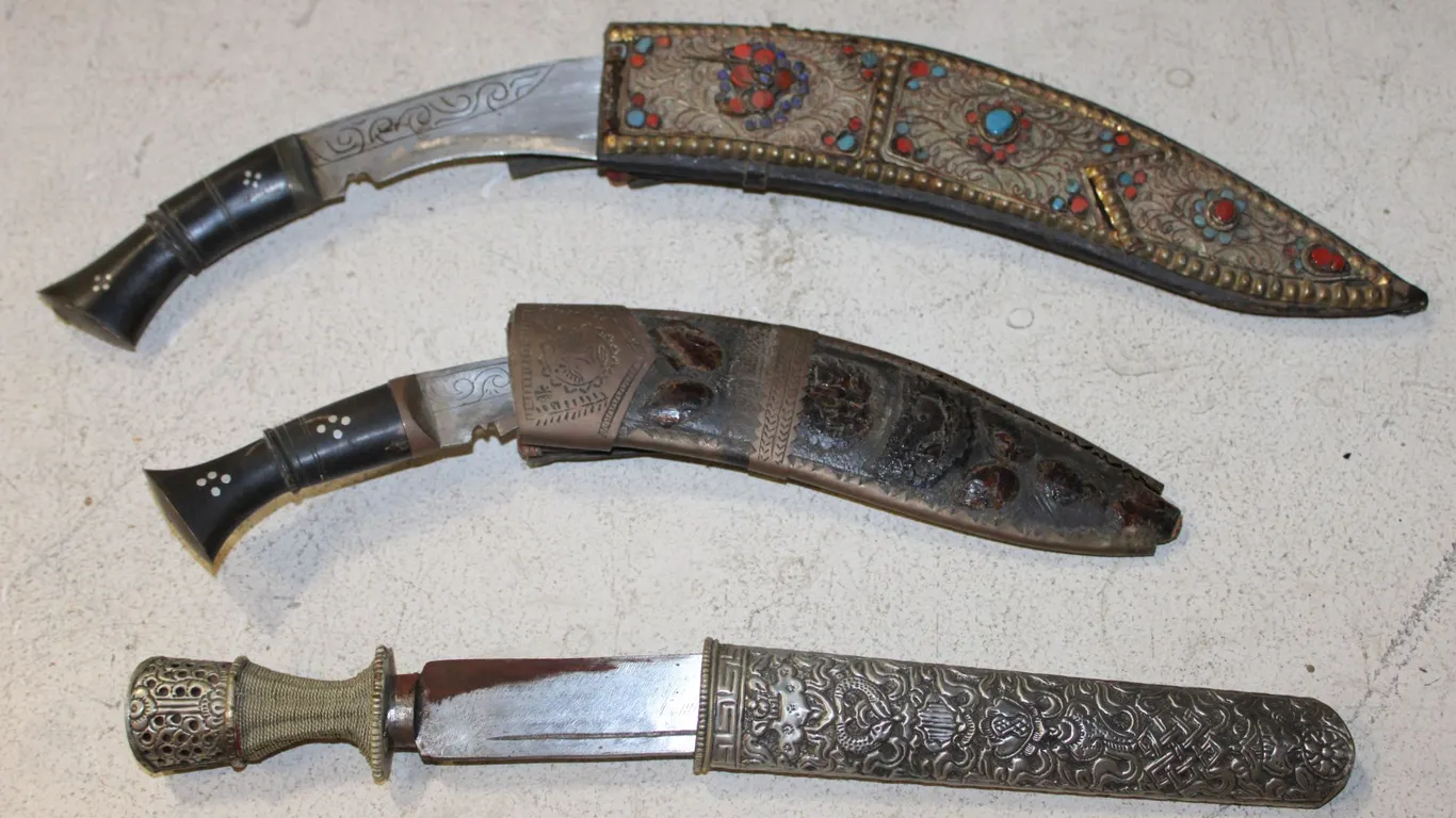Kukri Knives