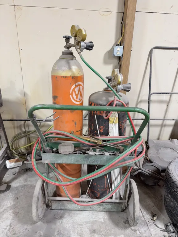 Torch and torch tanks, on cart