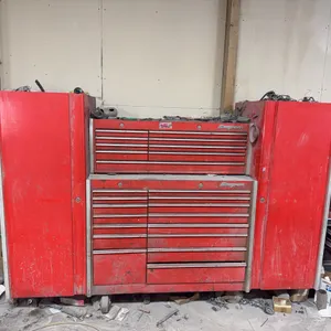 Snap-On Tool Box with side cabnets