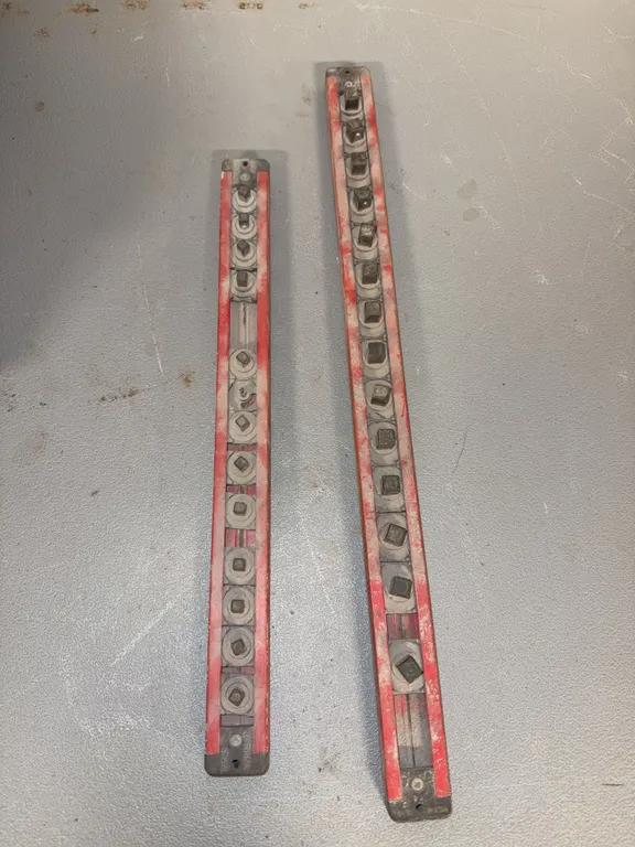 Socket organizer, magnetic