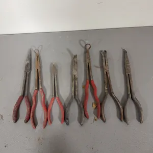 Long Neck Pliers ￼