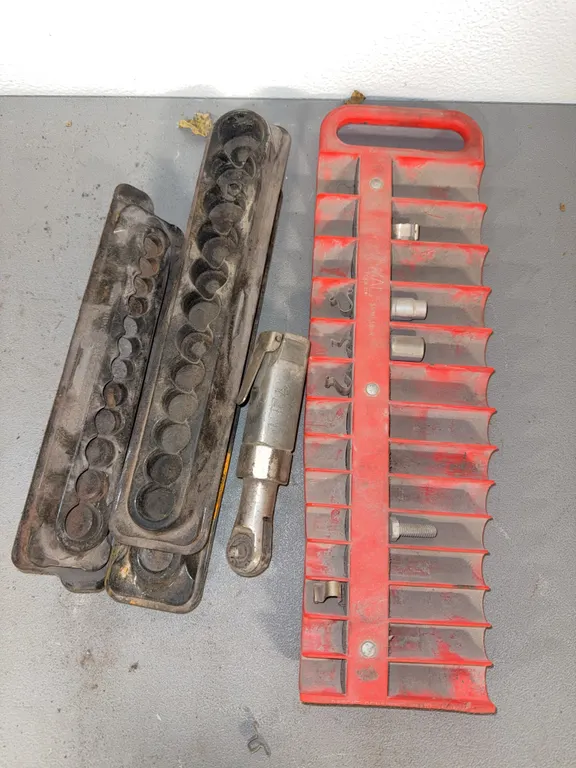 Socket organizers and air impact wrench
