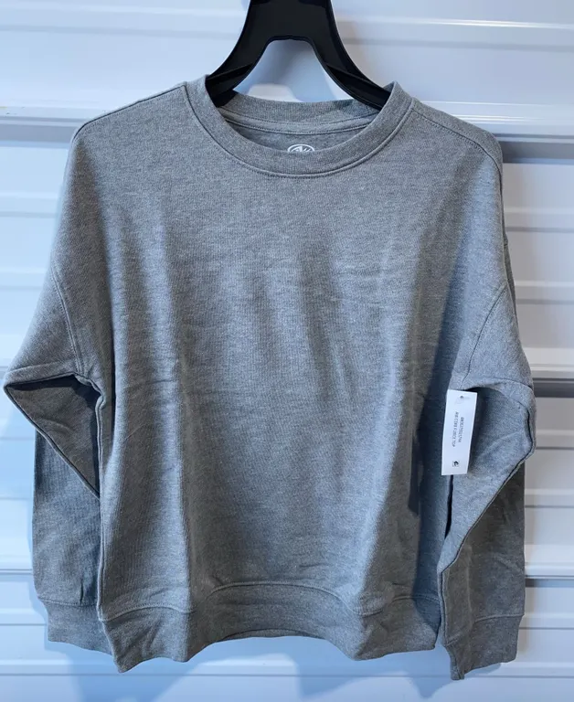 *NEW* Athletic Works Boys Fleece Crew Neck Sweatshirt, Size Medium 8