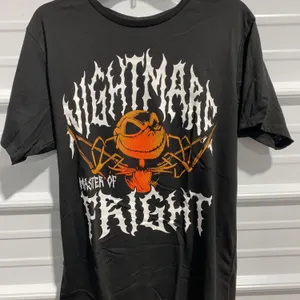 *NEW* Nightmare Before Christmas Master of Fright Graphic Tee - Size Medium