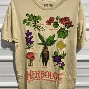 *NEW* Harry Potter Men's Herbology Color Graphic Tee - Size XXLarge