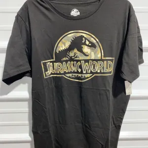 *NEW* Jurassic World Graphic Tee - Size Large