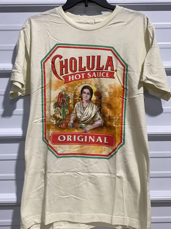 *NEW* Cholula Hot Sauce Graphic Tee - Size Medium