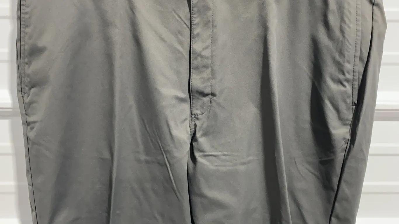 *NEW* Ben Hogan Men's Stretch Golf Shorts with Active Waistband, 9" Inseams, Size 44