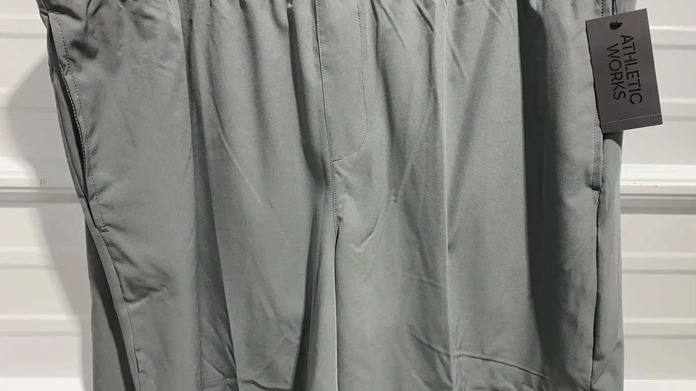 *NEW* Athletic Works Men's & Big Men's Woven Running Shorts, 8" Inseams, Size XXLarge (44-46)
