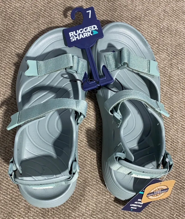 *NEW* Rugged Shark Men's Green River Sandals - Size 7