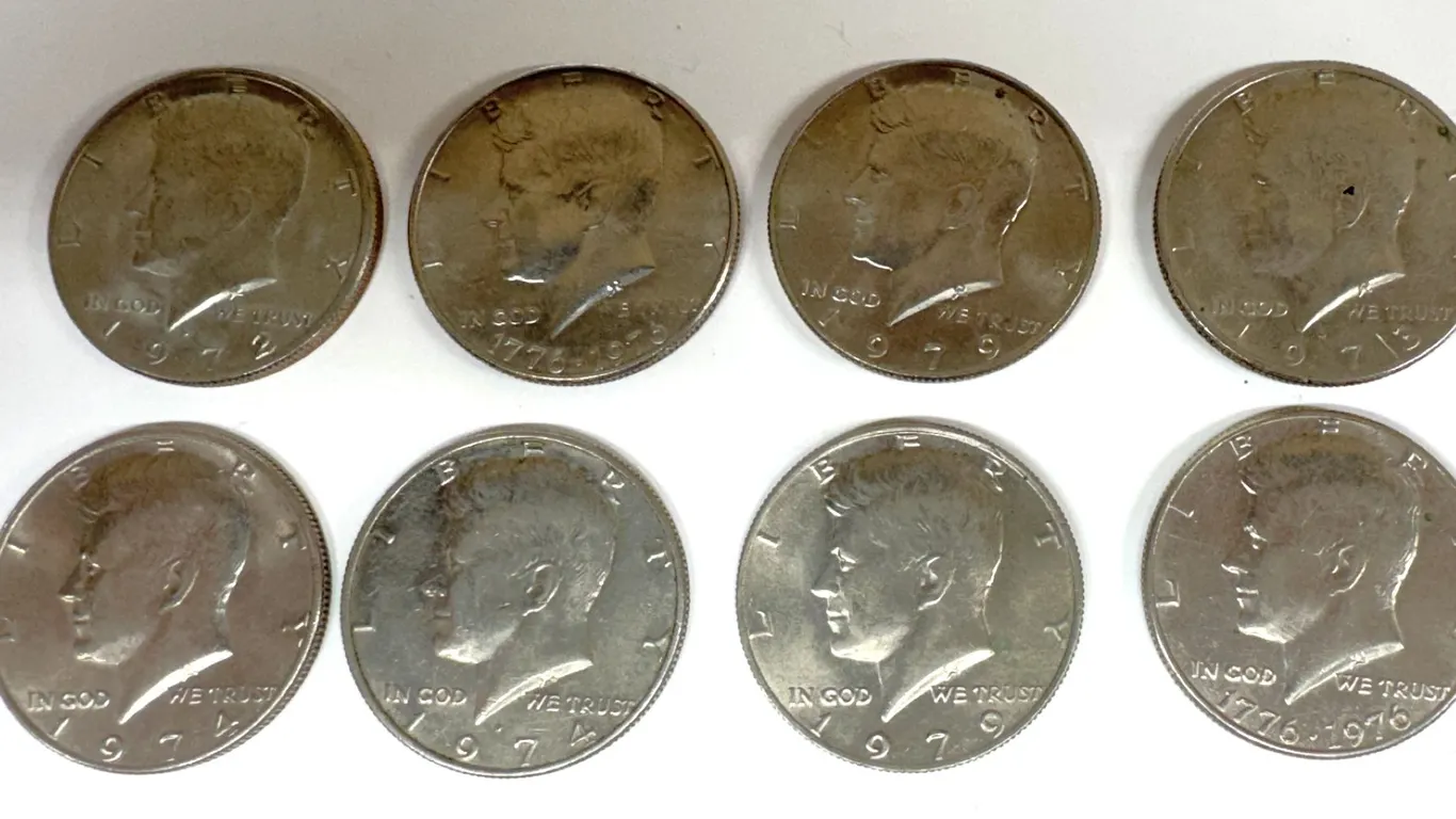 8 Kennedy Half Dollar Coins 1971-1979