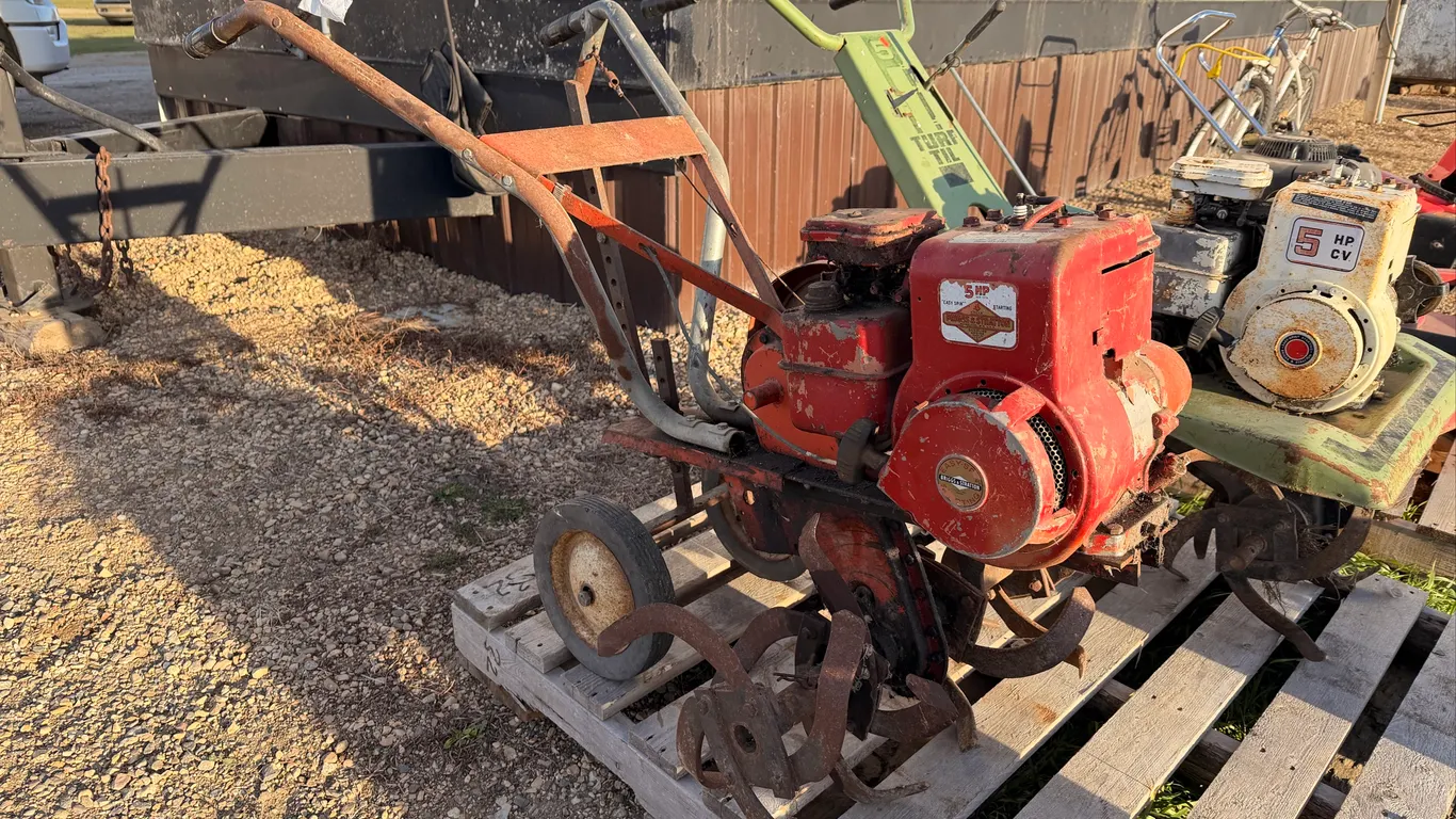 Roto Tiller - Briggs & Stratton 5hp Motor - not running