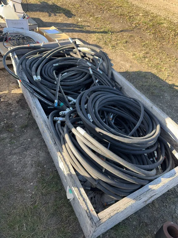 Assorted hydraulic hoses