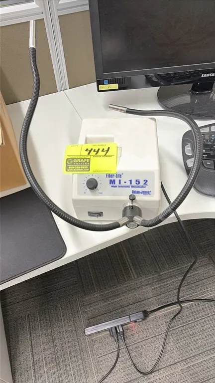 Dolan-Jenner Fiber-Lite MI-152 high intensity illuminator. Features dual flexible gooseneck fiber optic light guide and variable intensity control dia