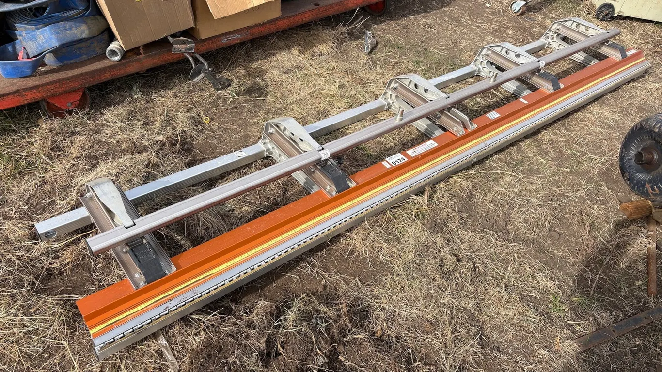 Portable Sheet Metal & Siding Brake, Transmission & Rear Axle Assembly