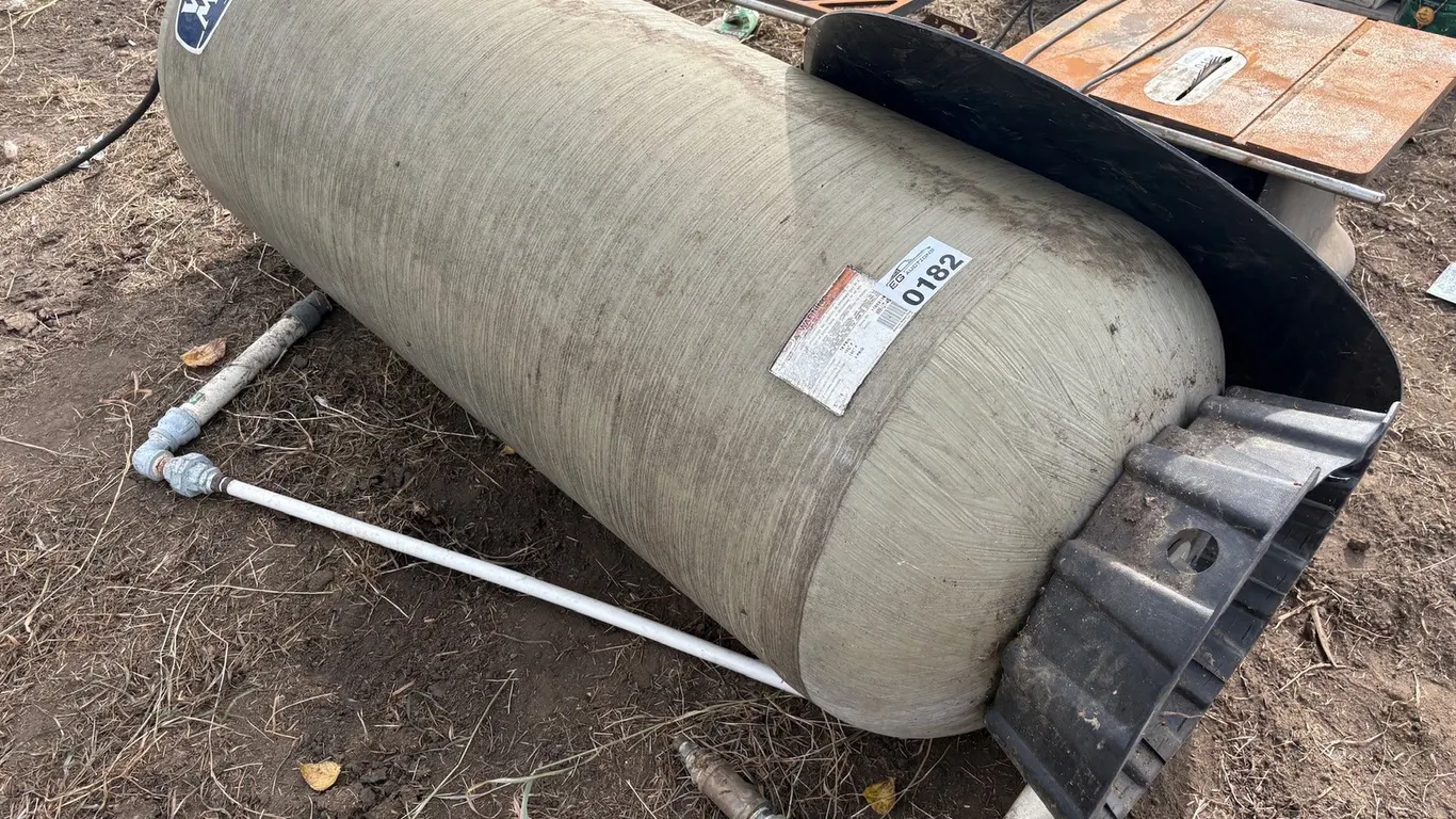 Well Mate Water System Pressure Tank