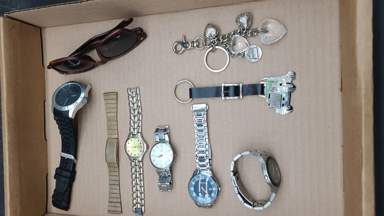 WATCHES, KEY CHAINS & SUN GLASSES
