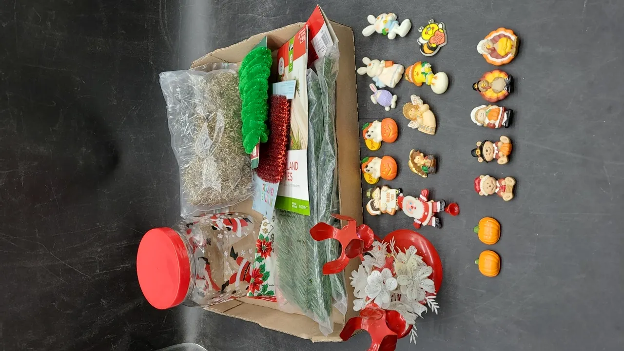 CHRISTMAS DECORATIONS + VARIOUS HOLIDAY PINS & MAGNETS