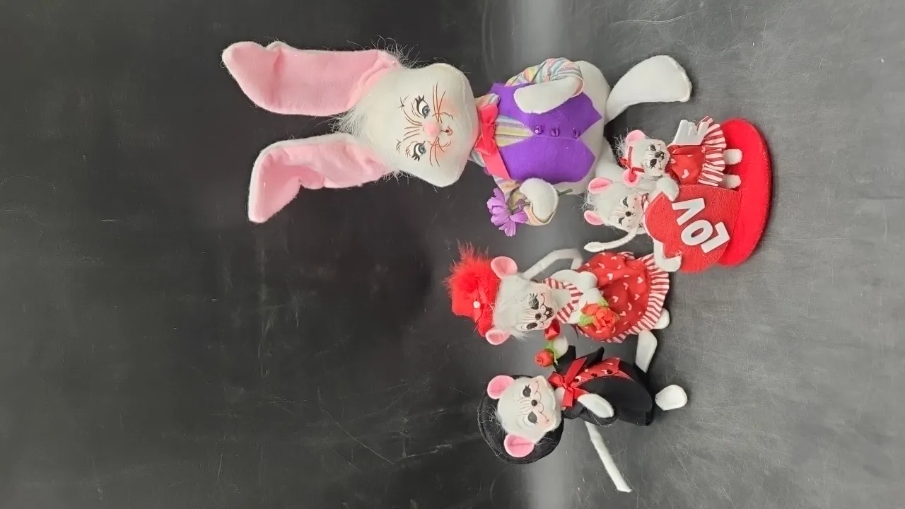 ANNALEE BUNNY & MICE DECORATIONS