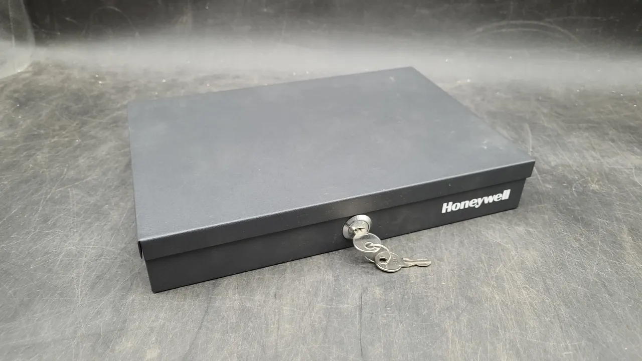 HONEYWELL MONEY BOX with key