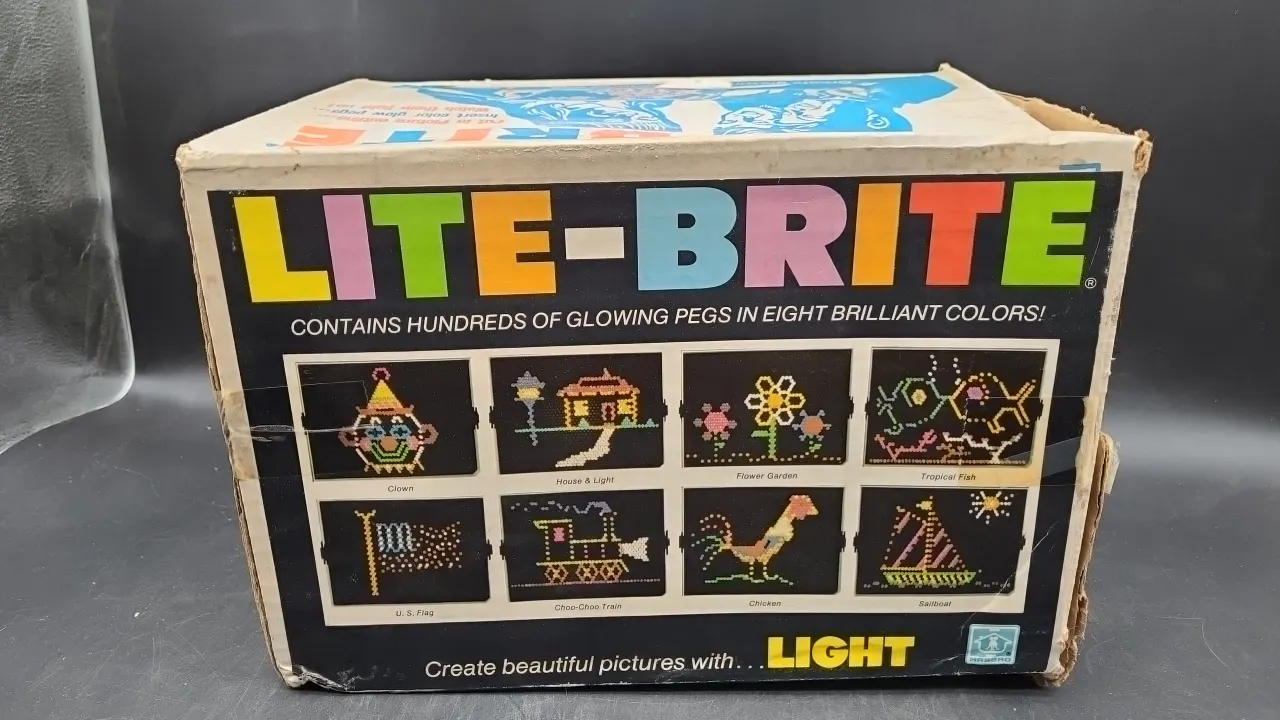 VINTAGE LITE-BRITE