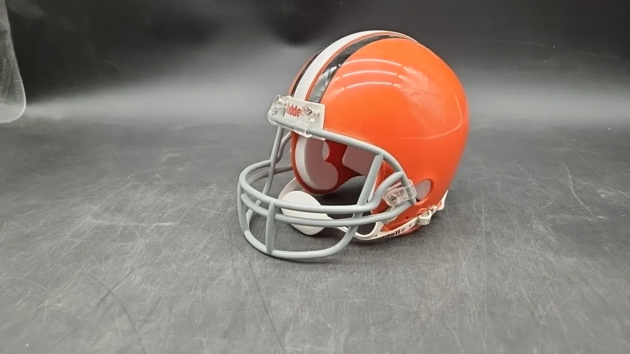 RIDDELL MINI CLEVELAND BROWNS HELMET