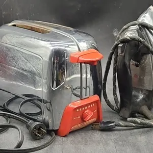 KENMORE TOASTER & GE IRON