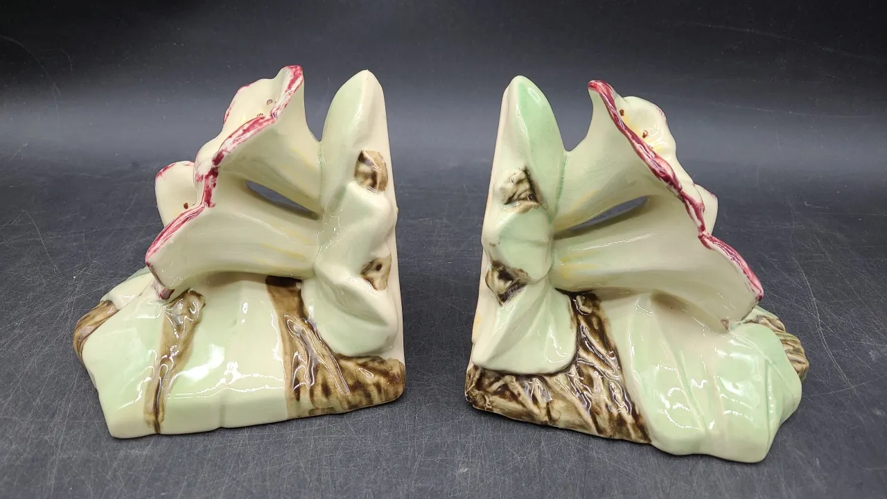 McCOY ? LILLY BOOKENDS