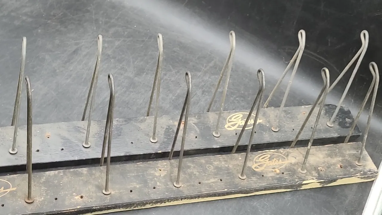 DISPLAY RACKS