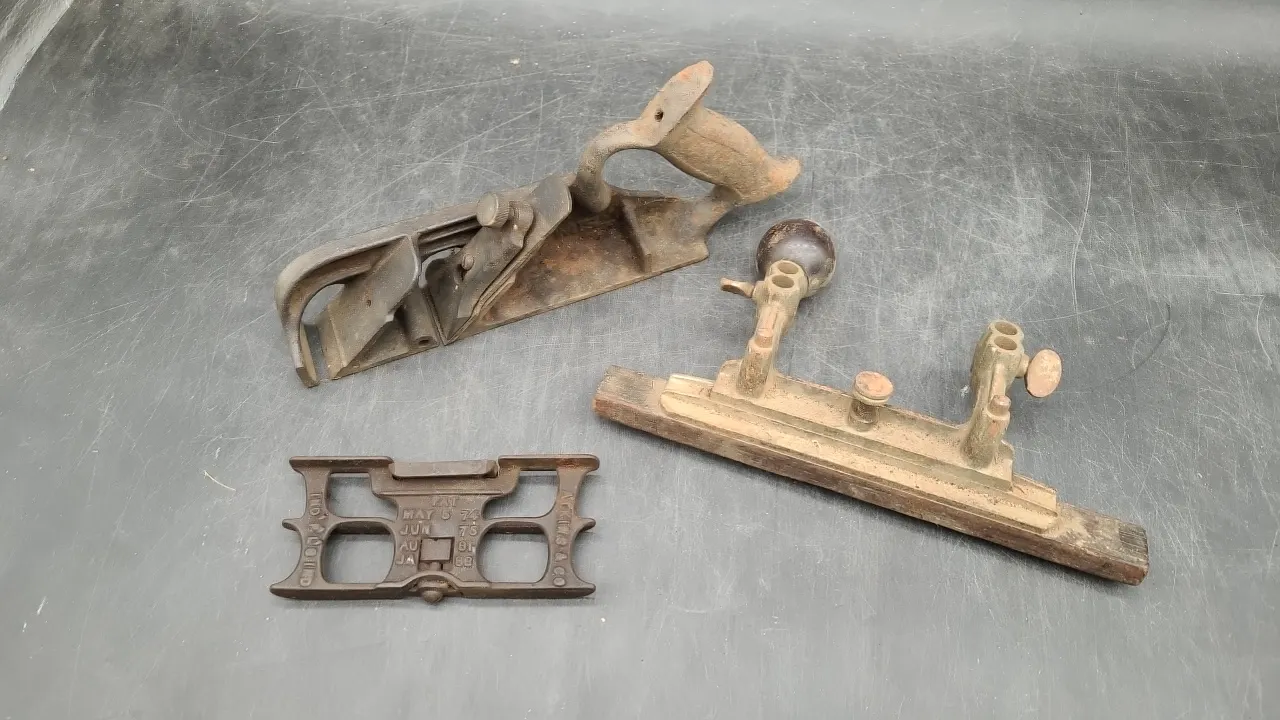VINTAGE HAND PLANE, CROSS CUT SAW JOINTER