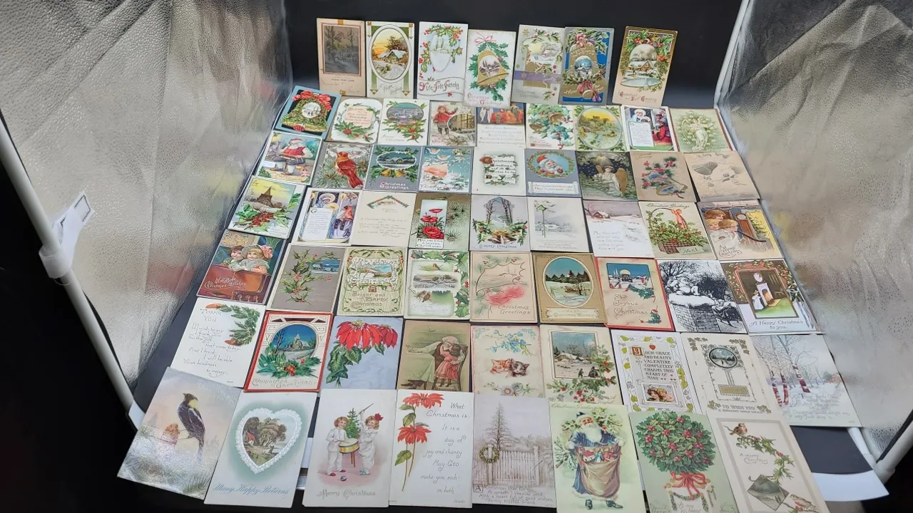 ASSORTED VINTAGE POSTCARDS