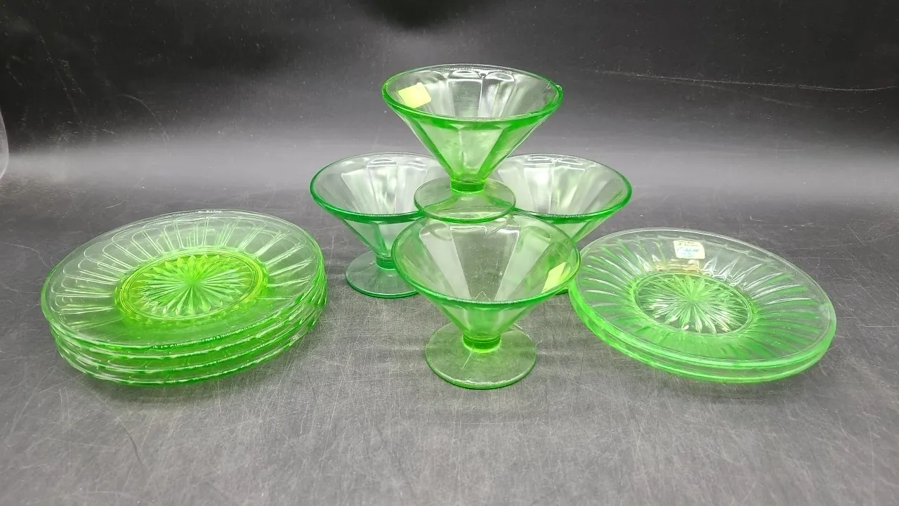 GREEN DEPRESSION URANIUM GLASSWARE