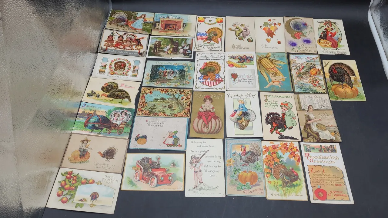 ASSORTED FALL & THANKSGIVING VINTAGE POSTCARDS