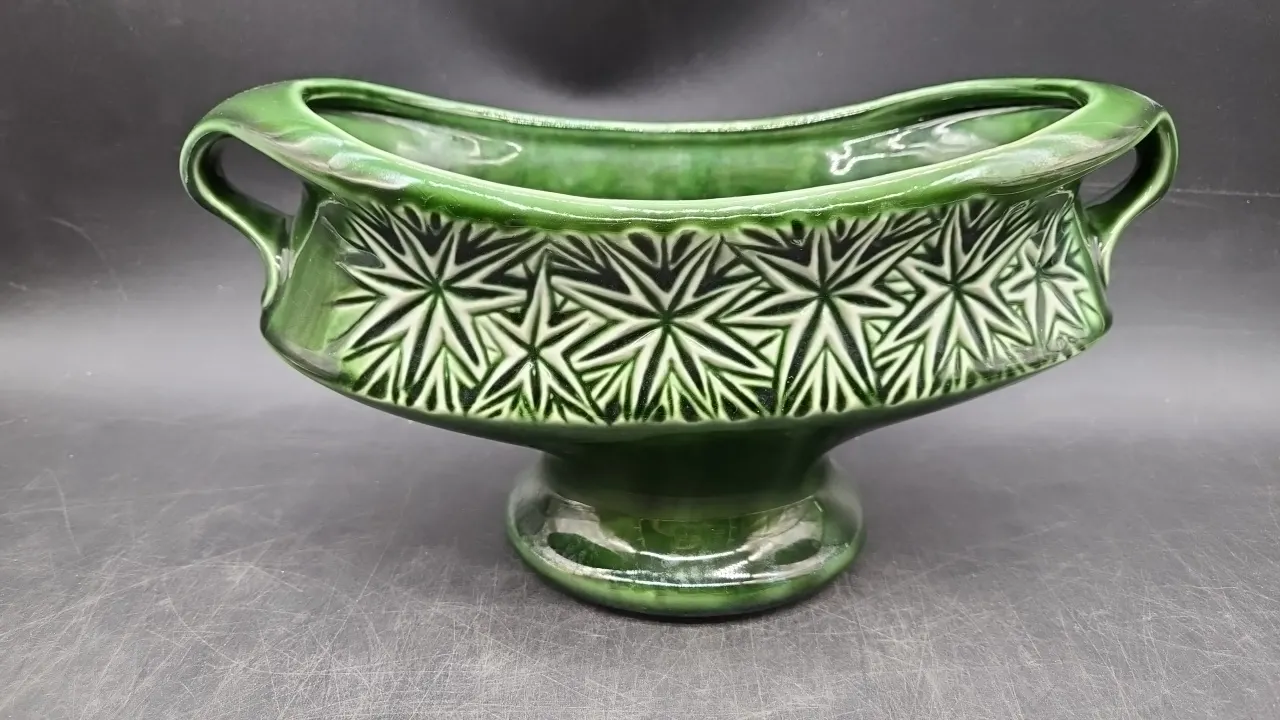 1968 USA GLAZED POTTERY PLANTER