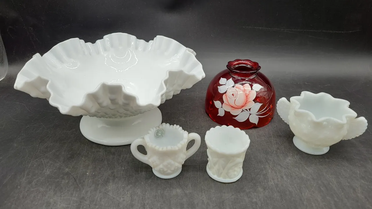 WESTMORELAND SIGNED FAIRY LAMP TOP & MINI SUGAR BOWL + FENTON HOBNAIL MILK GLASS