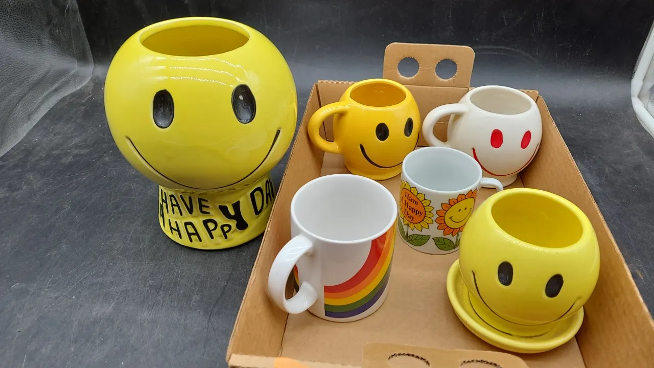 McCOY SMILEY VASE & MUGS + other mugs