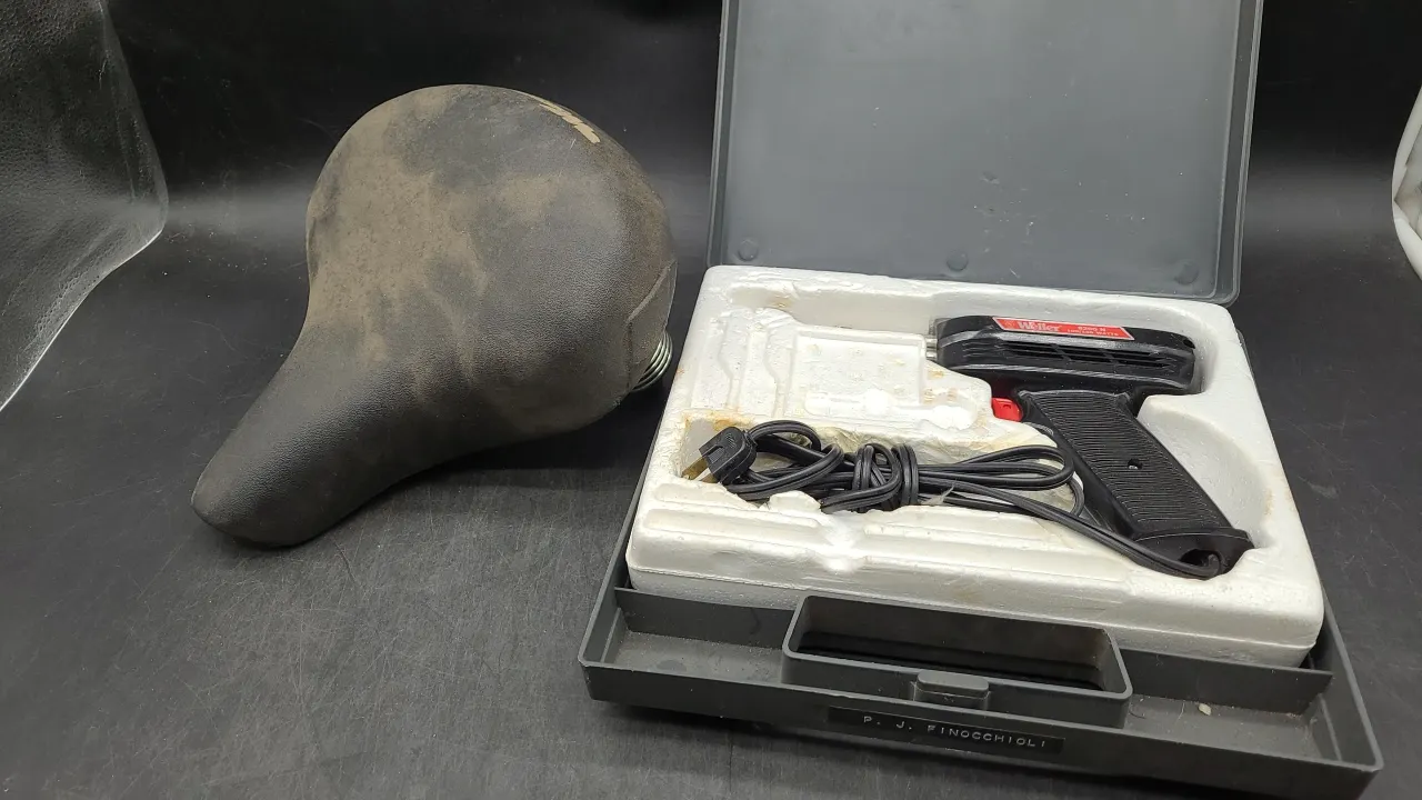 WELLERT SOLDERING GUN, and WORKS MAN, CYCLES seat