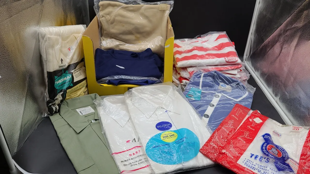 VINTAGE CLOTHING – MEN’S THERMAL, UNDERWEAR, XL, ARROW, SHIRTS, RED and WHITE shirts + more