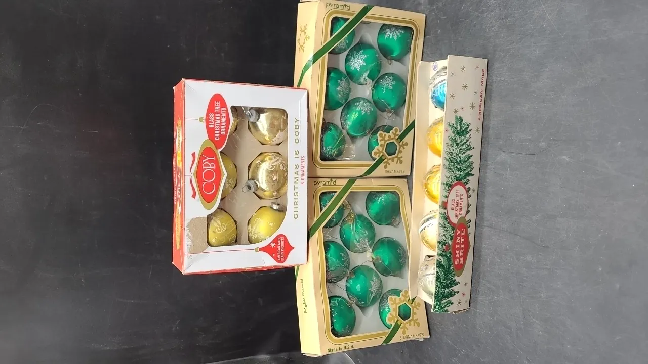 VINTAGE CHRISTMAS ORNAMENTS