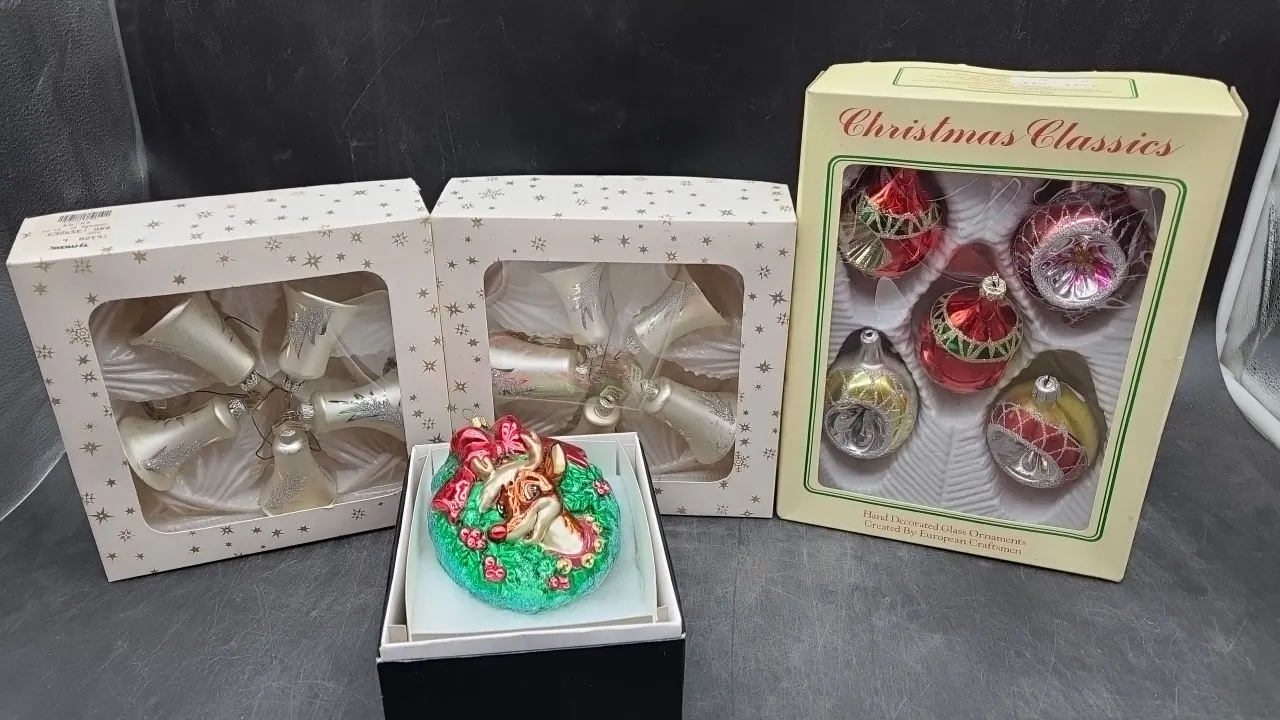 VINTAGE CHRISTMAS ORNAMENTS
