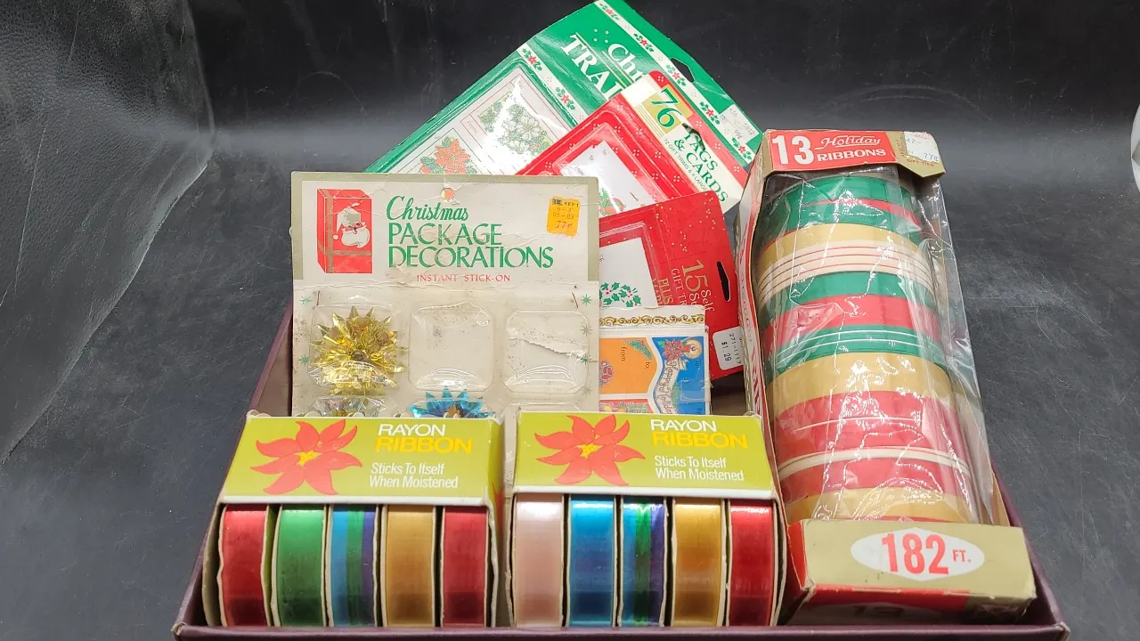 VINTAGE RIBBONS & TAGS