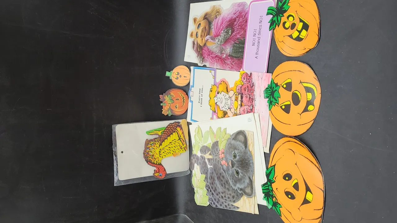 HALLOWEEN & TURKEY DECOR + CARDS