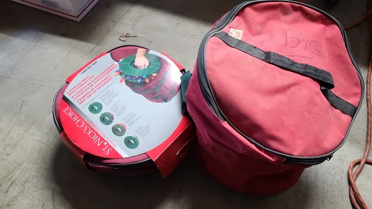 CHRISTMAS LIGHT RELL & RED SANTA bags