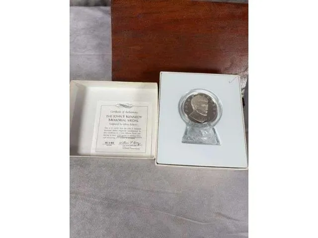Franklin Mint 1000 Grains Sterling Silver John F Kennedy Medal