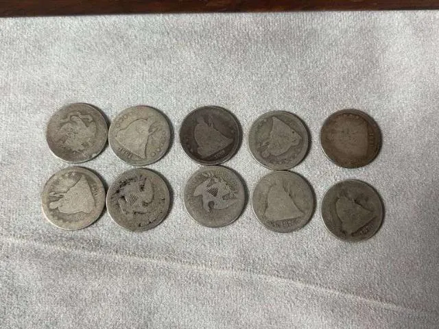 Lot Of 10 Seated Quarters