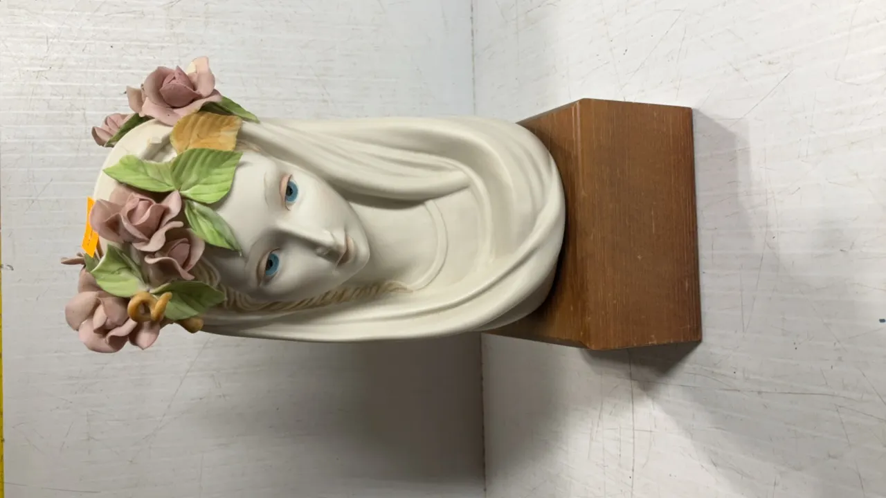 Cybis “Madonna Queen of Angels” Porcelain Bust