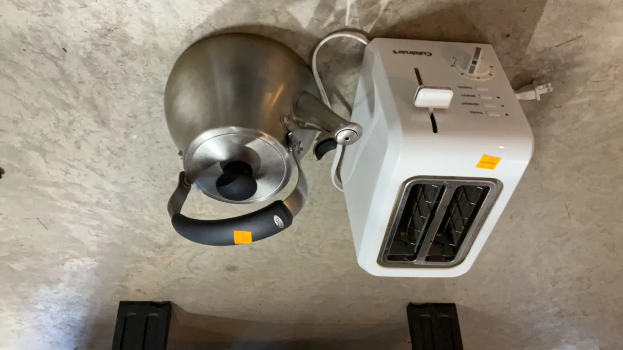 Toaster & Teapot