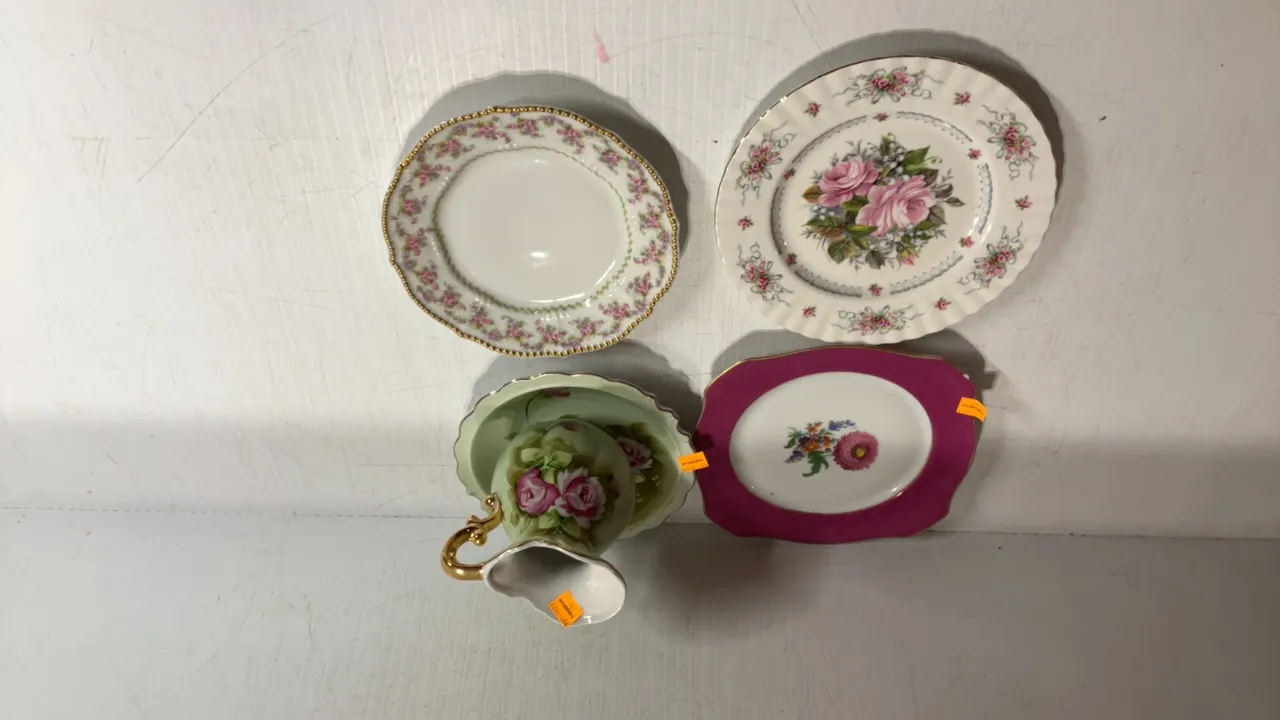 Lefton China Pitcher & Bowl & 2 China Plates