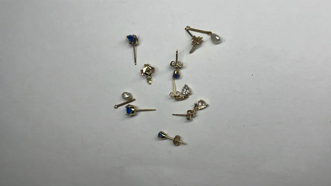 5 Pair 14K Gold Earrings, 2.5 Gram