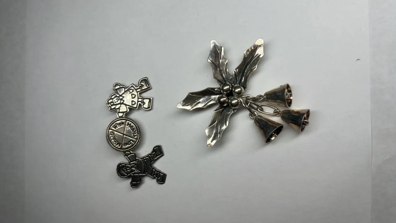 2 Sterling Pins, 28.7 Gram